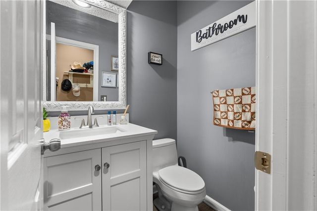 8408 W 129th Terrace, Overland Park, KS 66213
