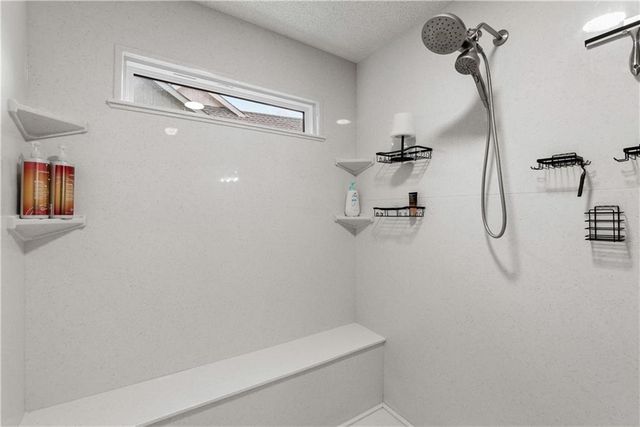 8408 W 129th Terrace, Overland Park, KS 66213
