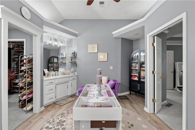 8408 W 129th Terrace, Overland Park, KS 66213