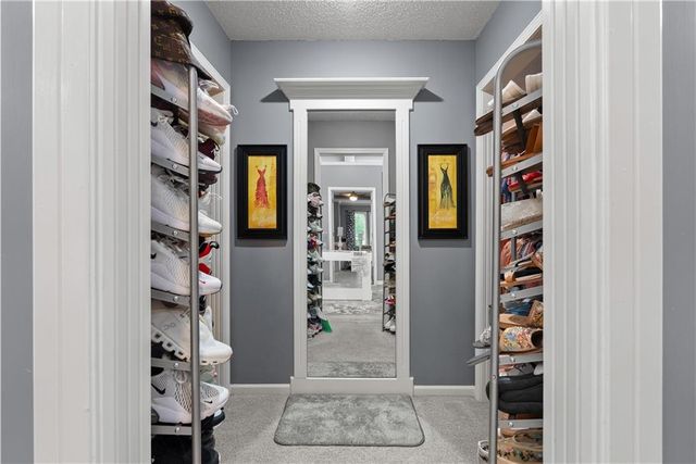 8408 W 129th Terrace, Overland Park, KS 66213
