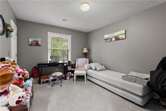 8408 W 129th Terrace, Overland Park, KS 66213