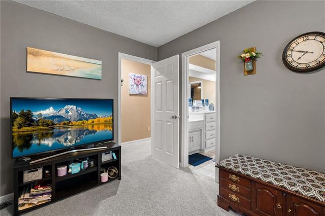 8408 W 129th Terrace, Overland Park, KS 66213