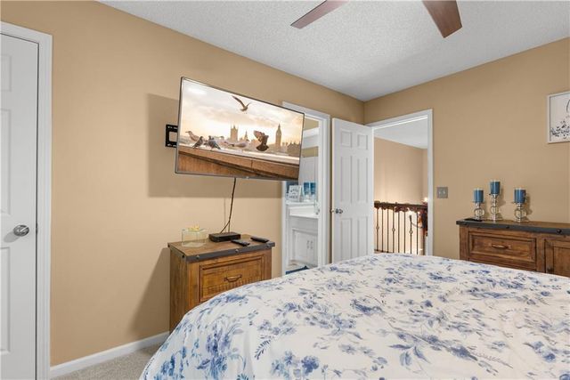 8408 W 129th Terrace, Overland Park, KS 66213