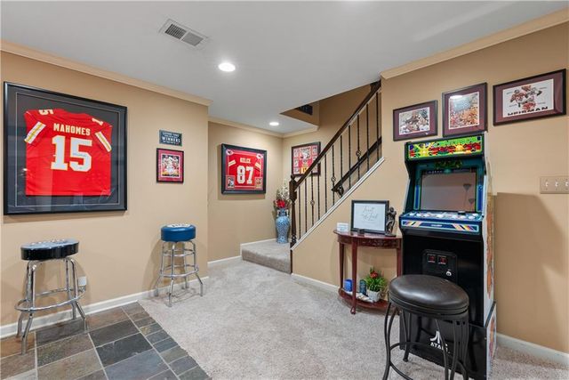 8408 W 129th Terrace, Overland Park, KS 66213