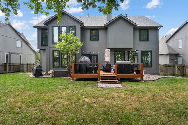 8408 W 129th Terrace, Overland Park, KS 66213