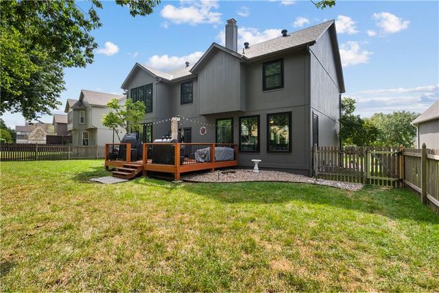 8408 W 129th Terrace, Overland Park, KS 66213