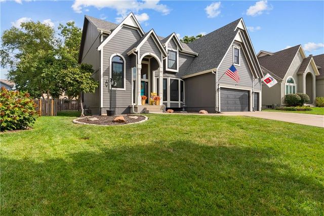 8408 W 129th Terrace, Overland Park, KS 66213