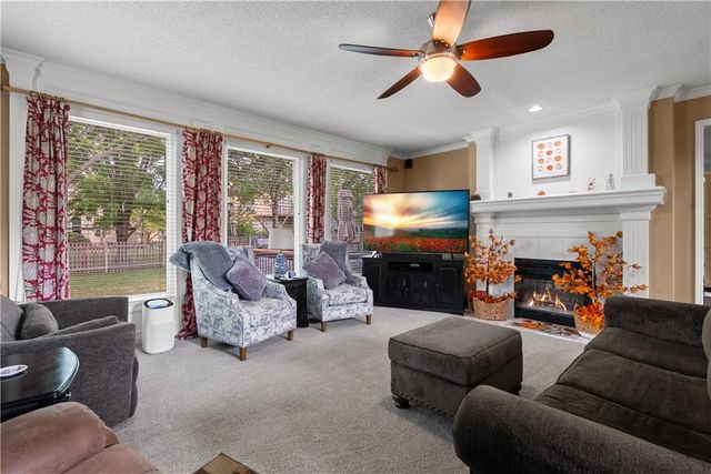 8408 W 129th Terrace, Overland Park, KS 66213