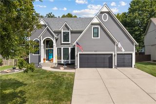 8408 W 129th Terrace, Overland Park, KS 66213