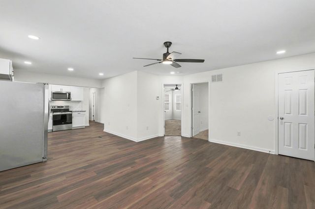 1748 S Exchange, Wichita, KS 67213