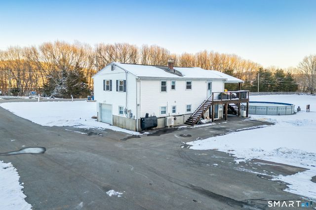 134 Massapeag Side Road, Montville, CT 06382