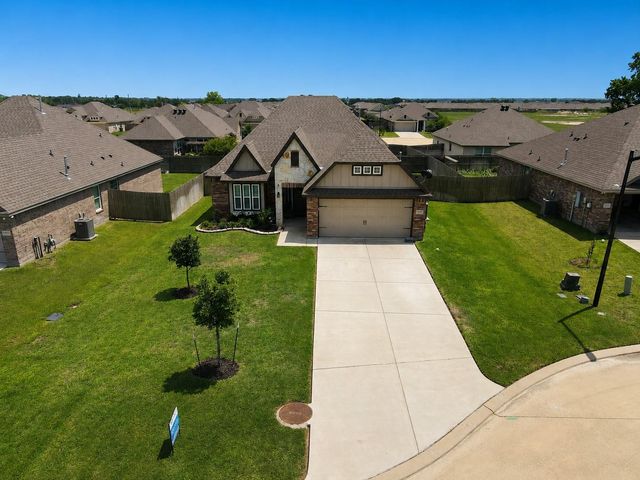7907 Putter Place Court, Navasota, TX 77868
