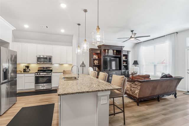 7907 Putter Place Court, Navasota, TX 77868