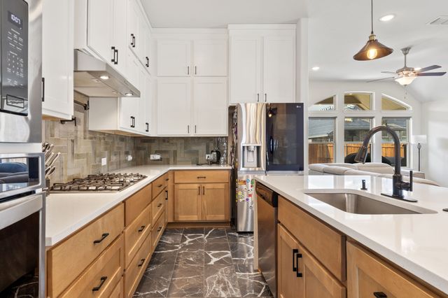 2818 Chestnut Lane, Melissa, TX 75454