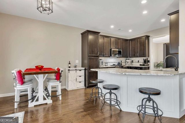 5016 Maplecliff Drive, Sugar Hill, GA 30518