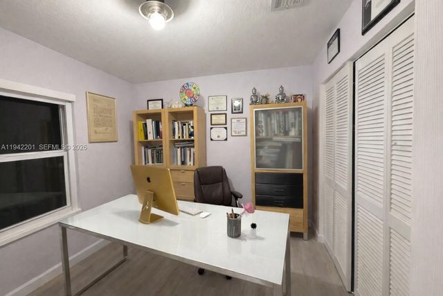 6301 NW 109th Ave, Doral, FL 33178