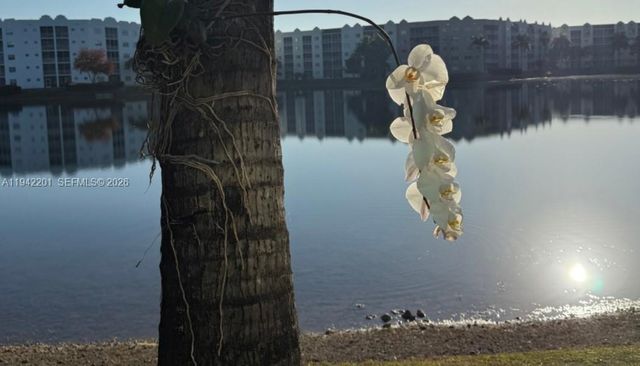 6301 NW 109th Ave, Doral, FL 33178