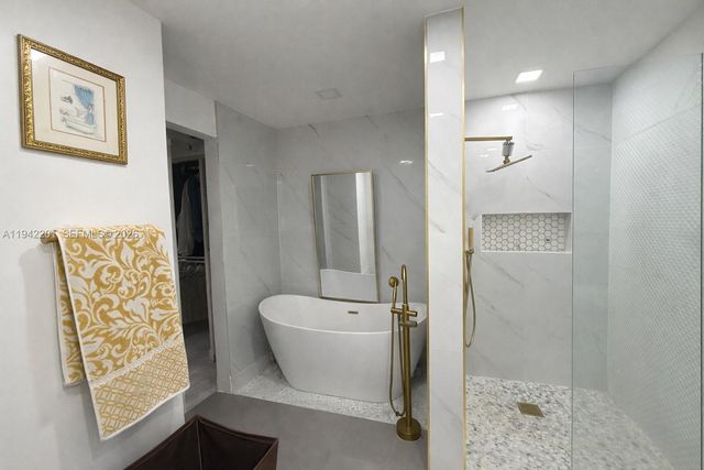 6301 NW 109th Ave, Doral, FL 33178