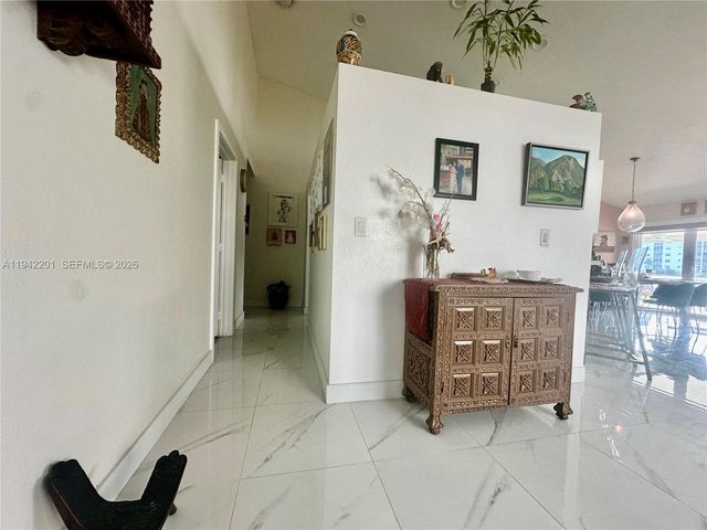 6301 NW 109th Ave, Doral, FL 33178