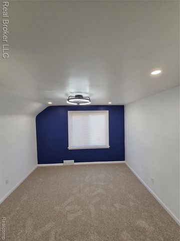 16866 Harlow, Detroit, MI 48235