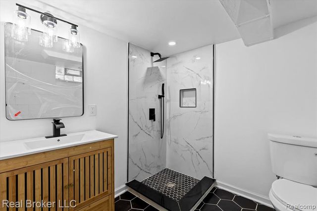 16866 Harlow, Detroit, MI 48235