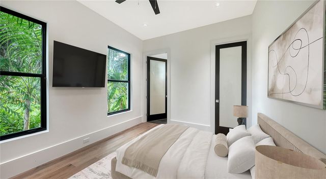 1429 N LAKE SHORE DRIVE, Sarasota, FL 34231