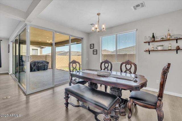 17593 W RED FOX Road, Surprise, AZ 85387