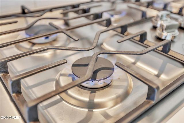 17593 W RED FOX Road, Surprise, AZ 85387