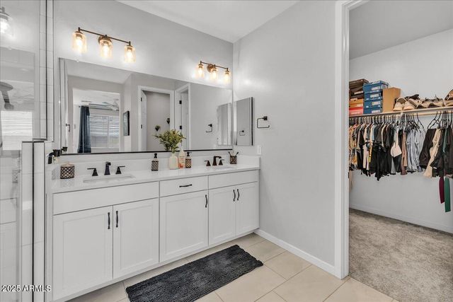 17593 W RED FOX Road, Surprise, AZ 85387