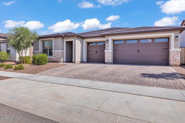 17593 W RED FOX Road, Surprise, AZ 85387