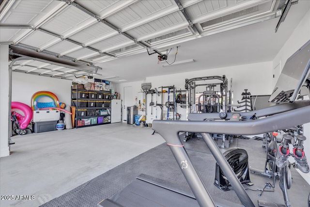 17593 W RED FOX Road, Surprise, AZ 85387