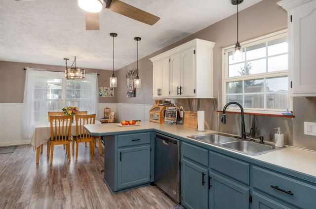 413 Cedar Lane, Willard, MO 65781