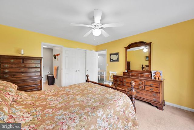 2041 WEEPING WILLOW LN, Mount Joy, PA 17552