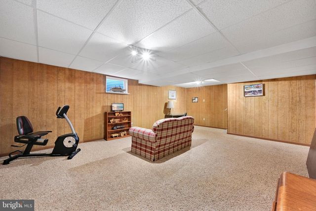 2041 WEEPING WILLOW LN, Mount Joy, PA 17552