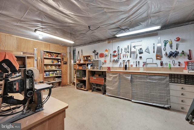 2041 WEEPING WILLOW LN, Mount Joy, PA 17552