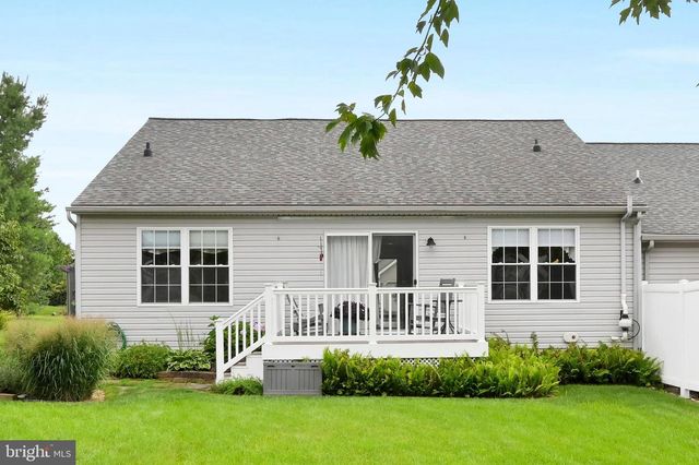 2041 WEEPING WILLOW LN, Mount Joy, PA 17552