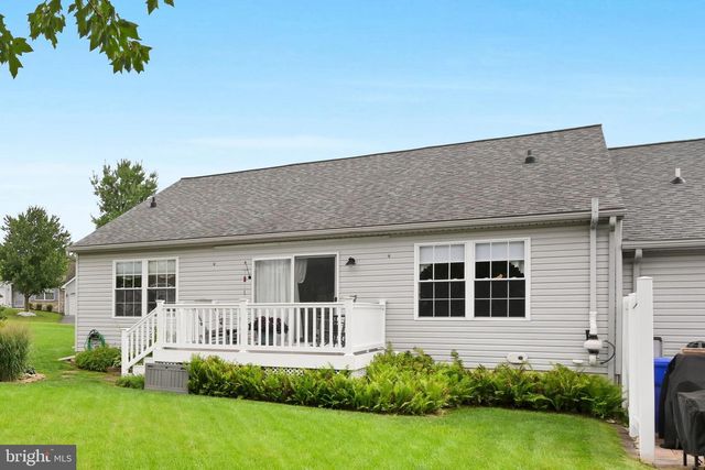 2041 WEEPING WILLOW LN, Mount Joy, PA 17552