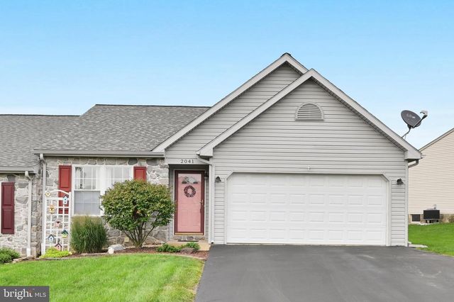 2041 WEEPING WILLOW LN, Mount Joy, PA 17552