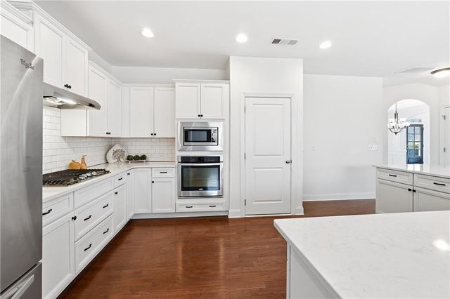 209 LAKESTONE Parkway, Woodstock, GA 30188