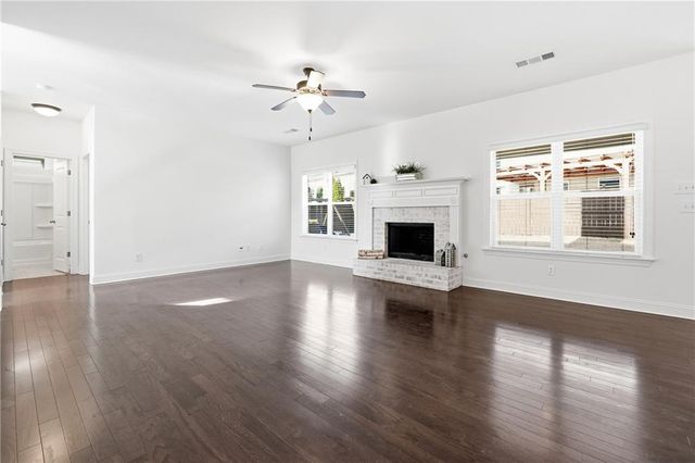 209 LAKESTONE Parkway, Woodstock, GA 30188