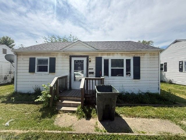 2405 Harmont Avenue NE, Canton, OH 44705
