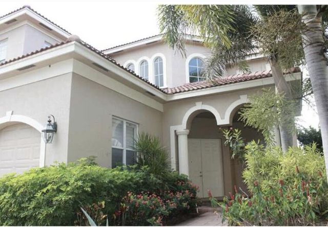 1257 Beacon Circle, Wellington, FL 33414