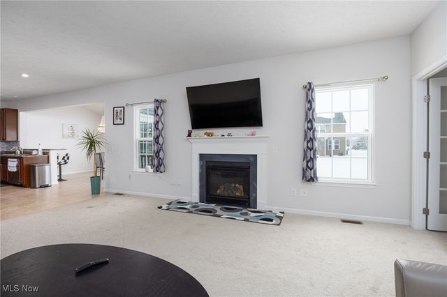 38488 Briar Lakes Drive, Avon, OH 44011