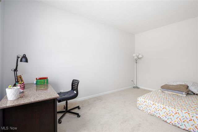 38488 Briar Lakes Drive, Avon, OH 44011