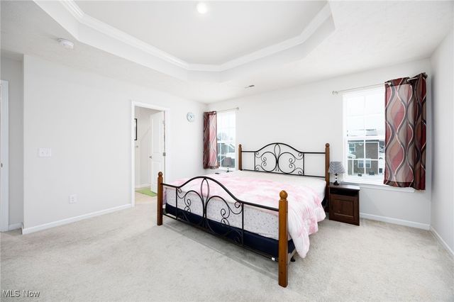 38488 Briar Lakes Drive, Avon, OH 44011