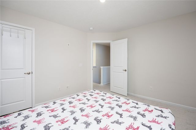 38488 Briar Lakes Drive, Avon, OH 44011