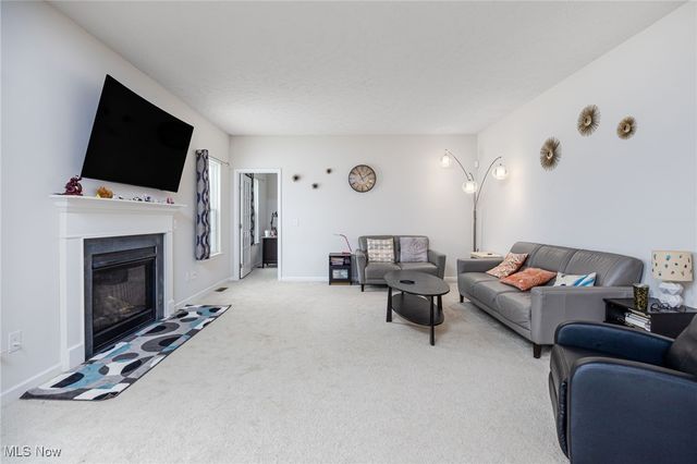 38488 Briar Lakes Drive, Avon, OH 44011