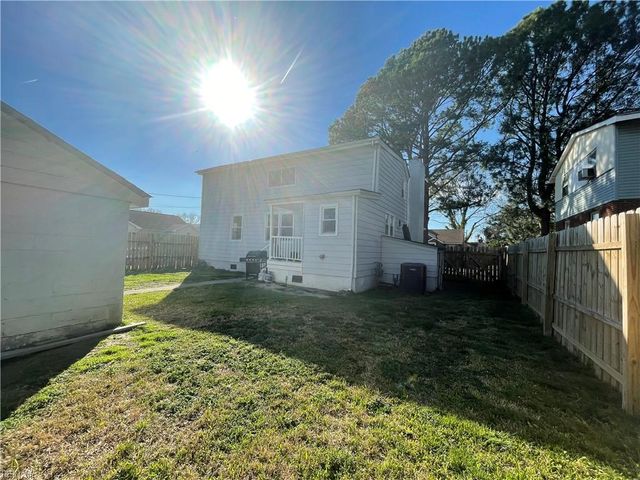 1220 Hibie ST, Norfolk, VA 23523