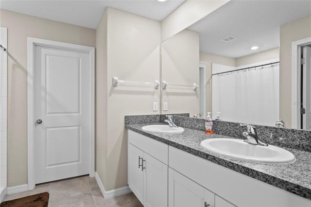 7109 PARADISE ISLAND COURT, Sun City Center, FL 33573