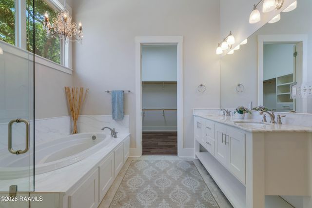 211 Edgehill Circle, Lafayette, LA 70508